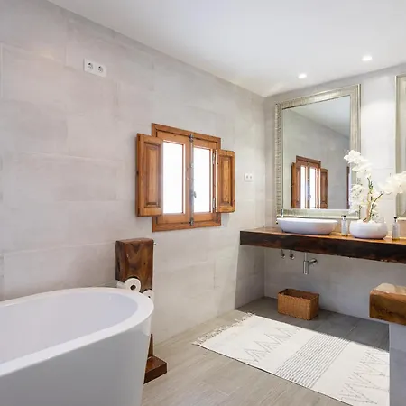 New! Torres Villa Santa Eularia des Riu